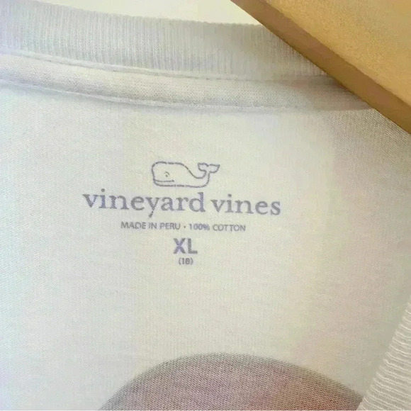 Vineyard Vines Boy’s XL White Holiday Graphic Long Sleeve T-Shirt - Picture 9 of 10